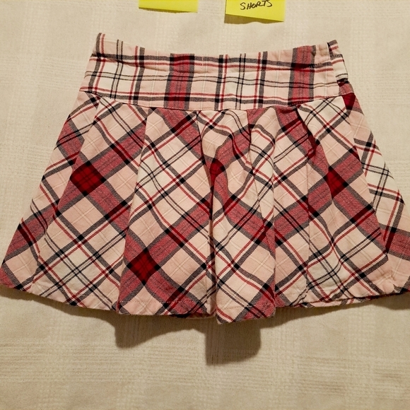 Gymboree girls size 8 plaid flannel skirt, modesty shorts, bow on the front - Picture 3 of 5